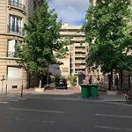 Charmant Studio, Central