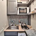 Charmant Studio, Central